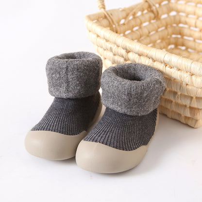 Baskets épaisses pour enfants, super chaudes pour l'hiver – Chaussures d'intérieur pour tout-petits, chaussettes.